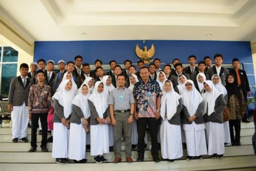VISITING CAMPUS UNDIP