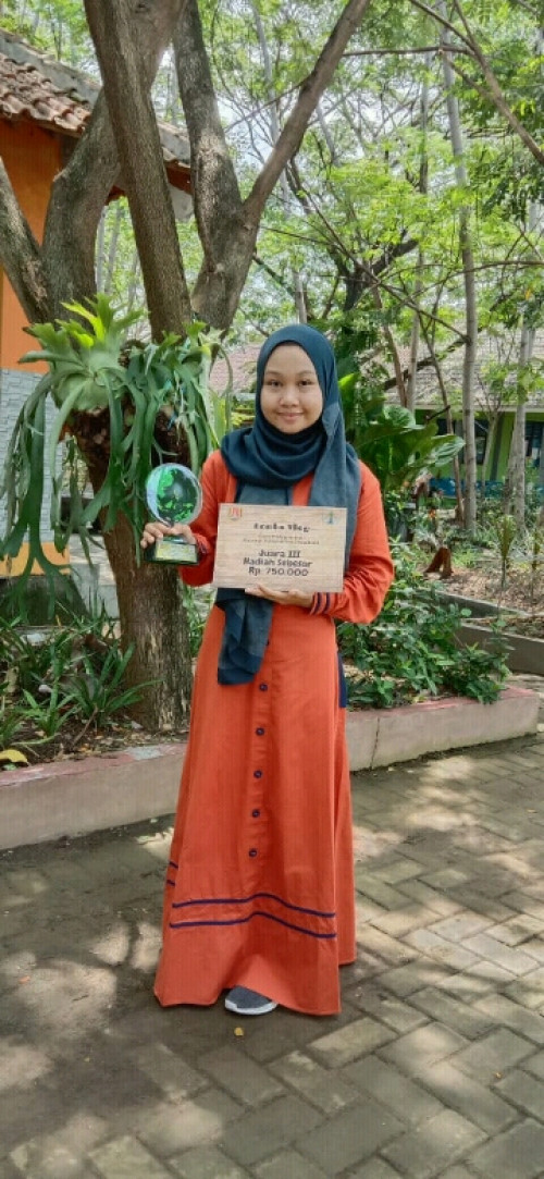 Murid SMA Islam Al Azhar 15 Raih Juara Lomba Vlog Dinas Lingkungan Hidup