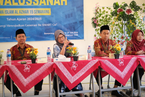 Seminar Parenting di Awalussanah SMA Islam Al Azhar 15 Semarang Mengubah Paradigma Orang Tua Murid Baru Kelas X
