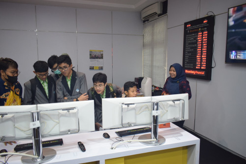 SMA Islam Al Azhar 15 Melakukan Visiting Campus ke Universitas Diponegoro