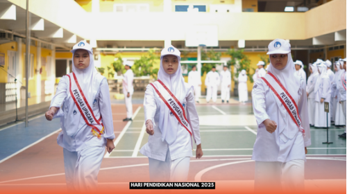 Peringati Hardiknas 2025 dan HUT ke-478 Kota Semarang, SMA Islam Al Azhar 15 Semarang Gelar Upacara dan Sosialisasi Lalu Lintas Bersama Polrestabes