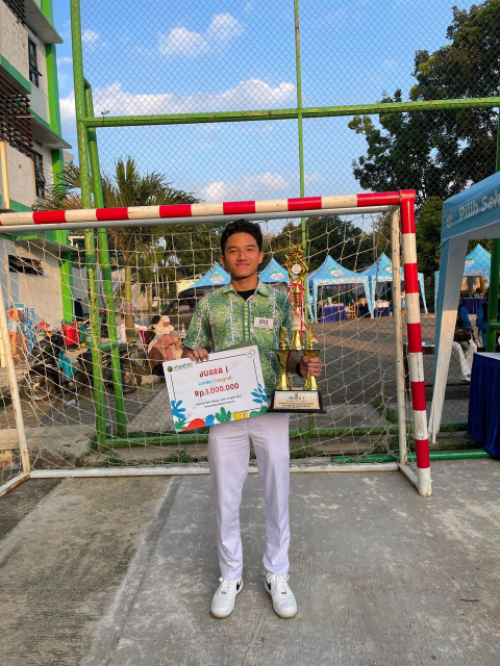 Hafidh Juarai Festival Lomba Seni Pelajar Jateng 2023