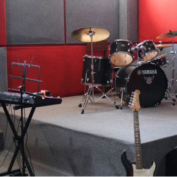 RUANG MUSIK