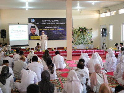 Motivasi dan Doa Bersama Sukses Kelulusan Bersama Gus Maksum