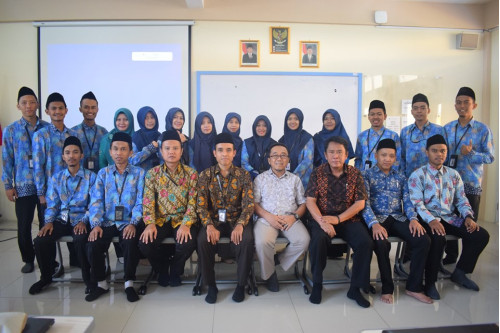 In House Training Implementasi Kurikulum di SMA Islam Al Azhar 15